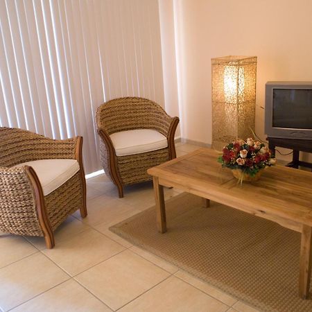 Camacuri Apartments Oranjestad Habitación foto