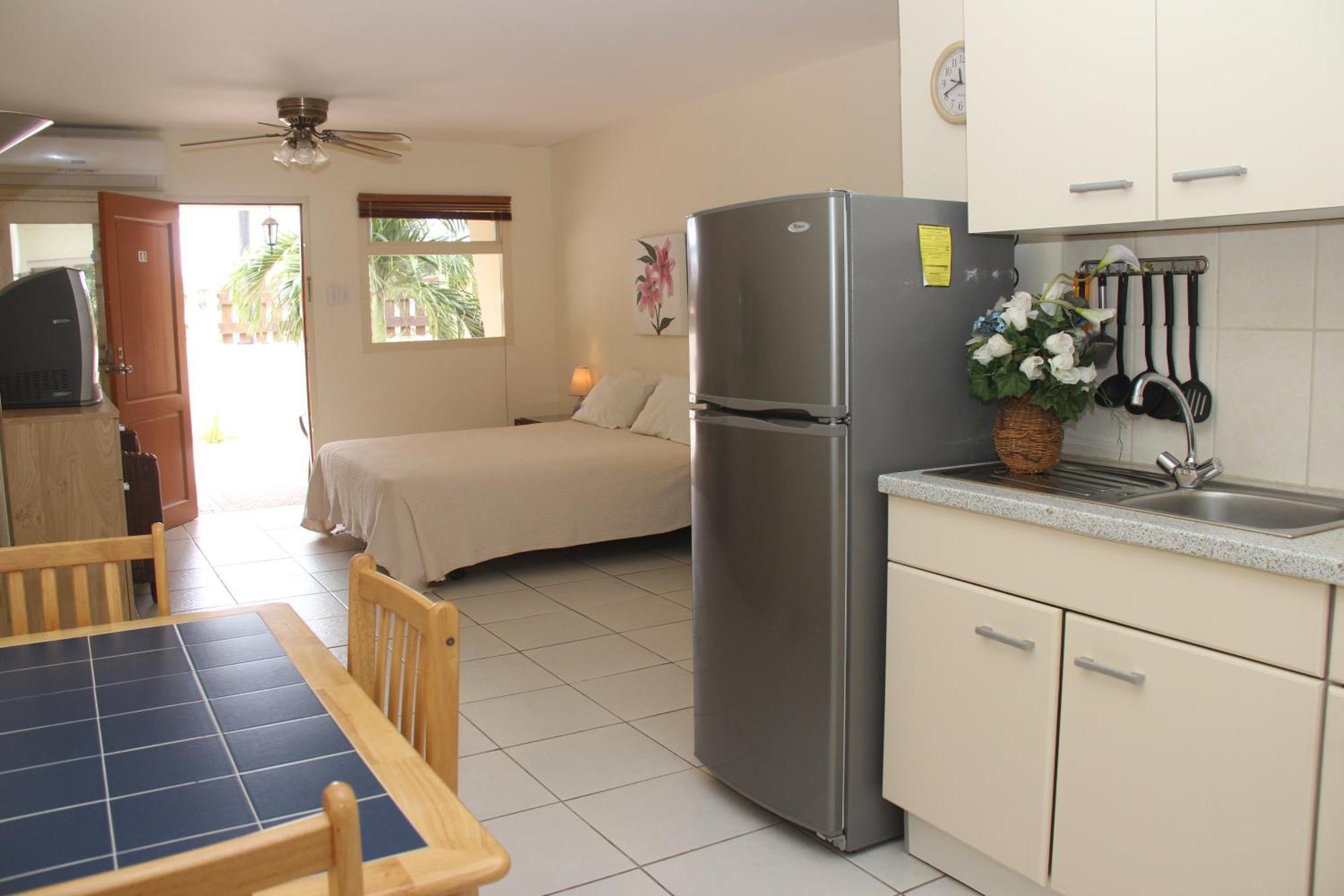 Camacuri Apartments Oranjestad Habitación foto