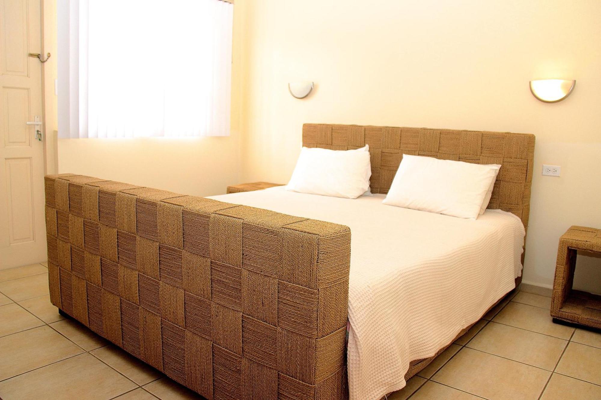 Camacuri Apartments Oranjestad Habitación foto