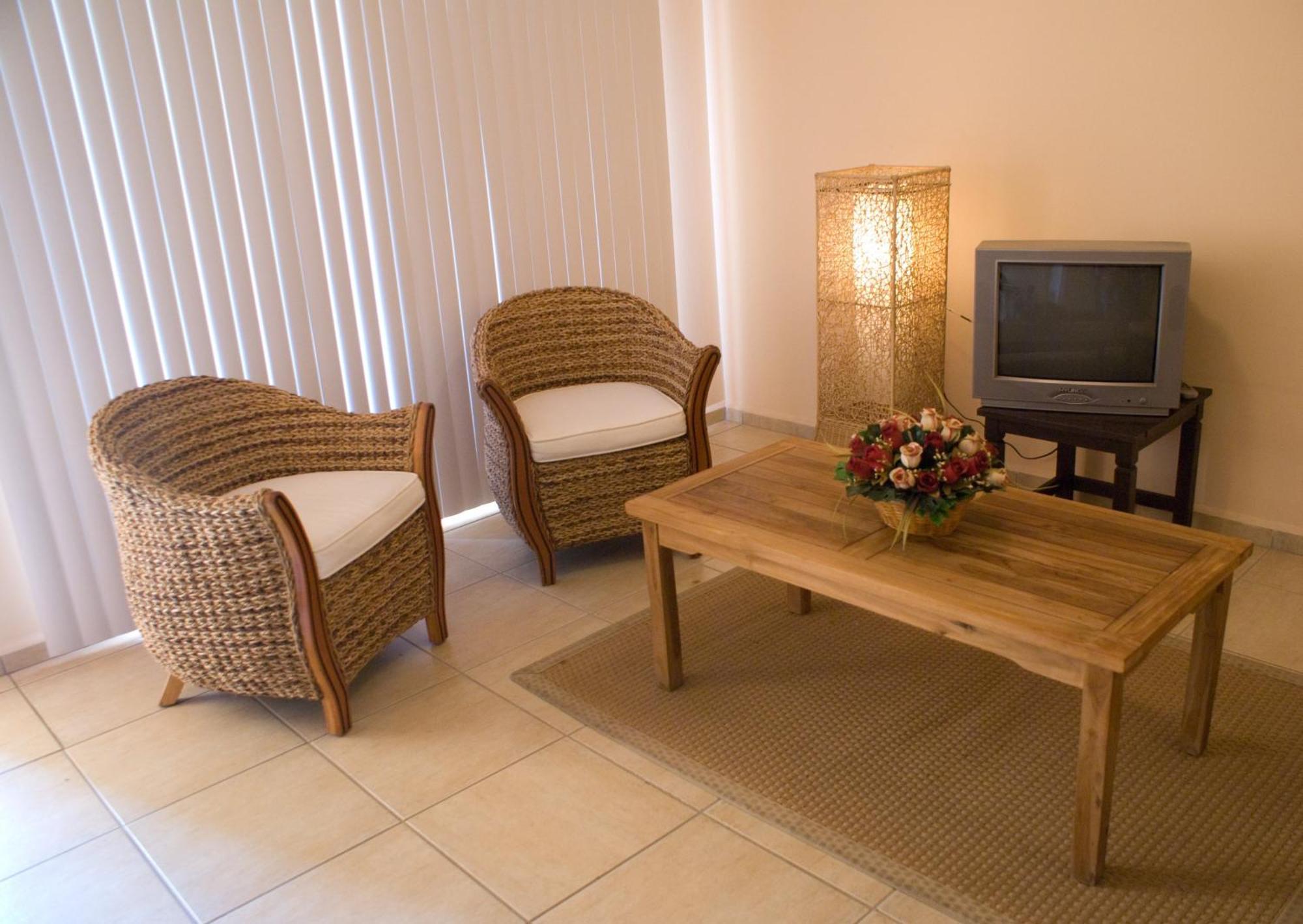 Camacuri Apartments Oranjestad Habitación foto