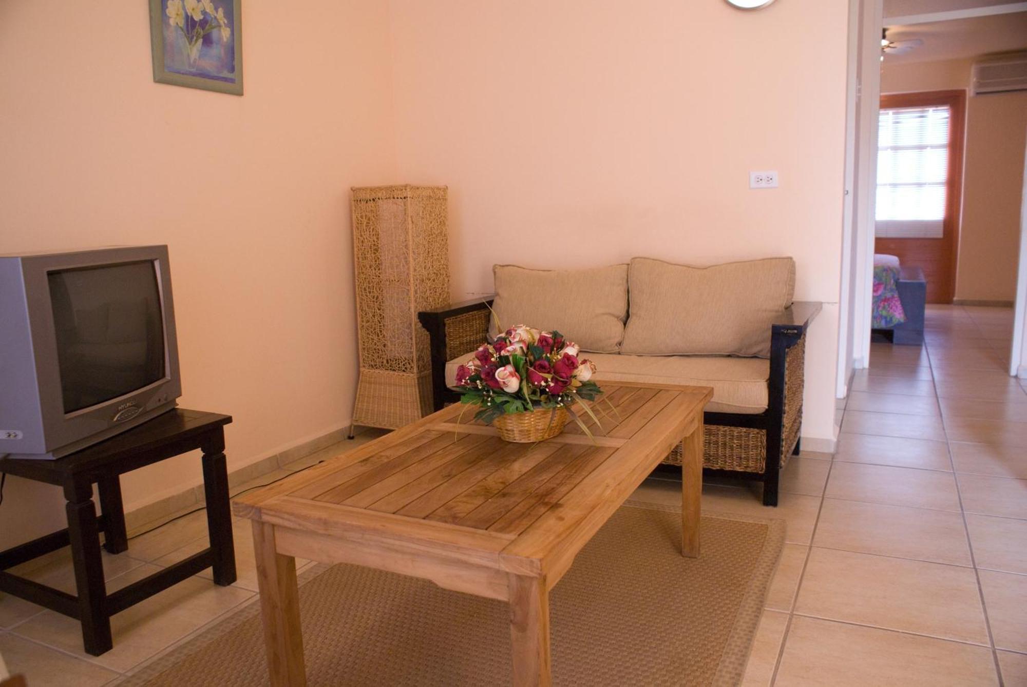 Camacuri Apartments Oranjestad Habitación foto